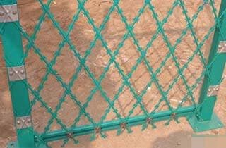 Welded Razor Mesh Panel