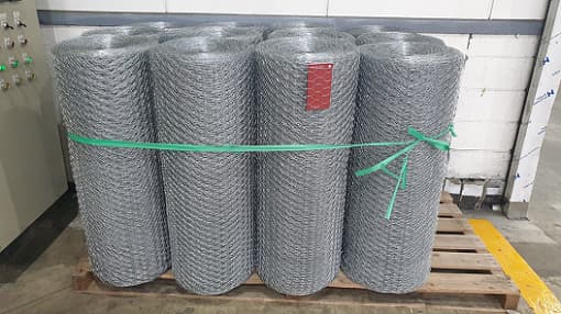Hexagonal Wire Mesh As Facing For Insulation Blanket